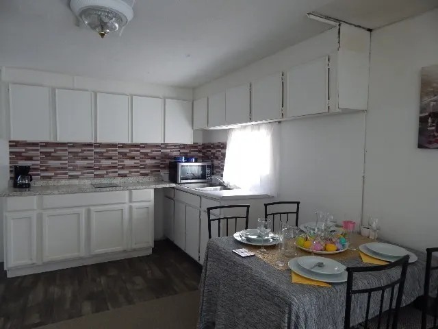 126 Jones Hollow Rd