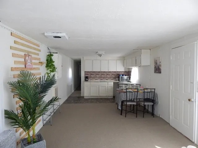 126 Jones Hollow Rd