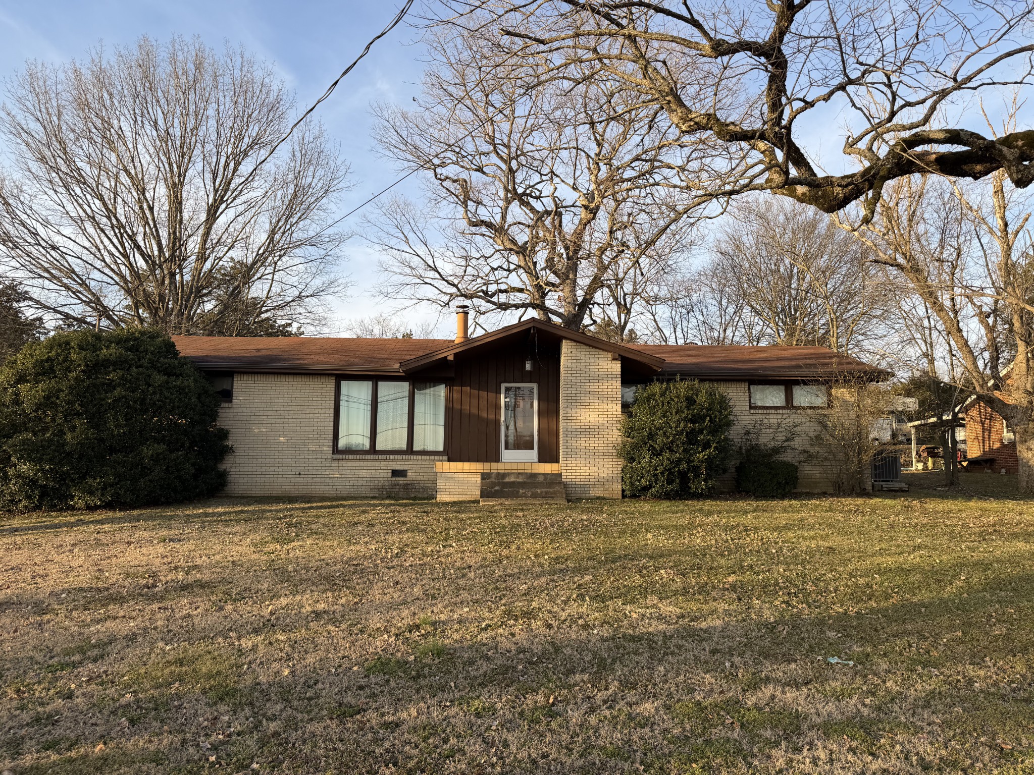 10555 Lebanon Rd