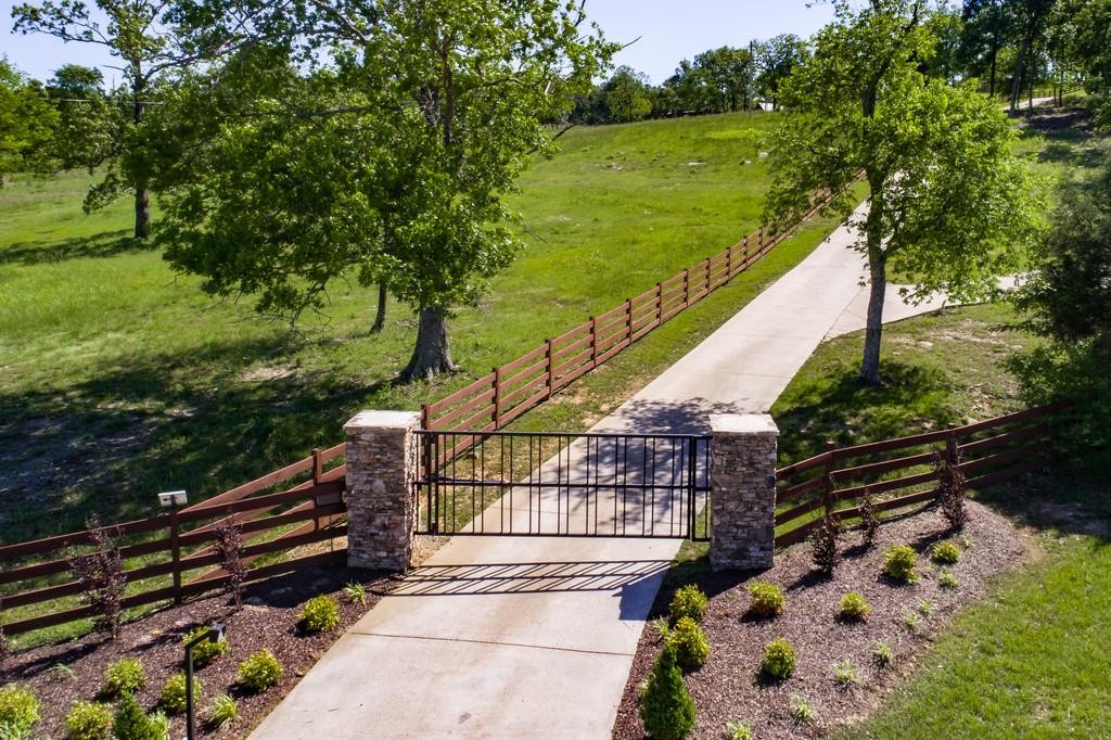 7588 John Bragg Hwy