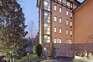 215 Woliss Lane Units 209 312 510