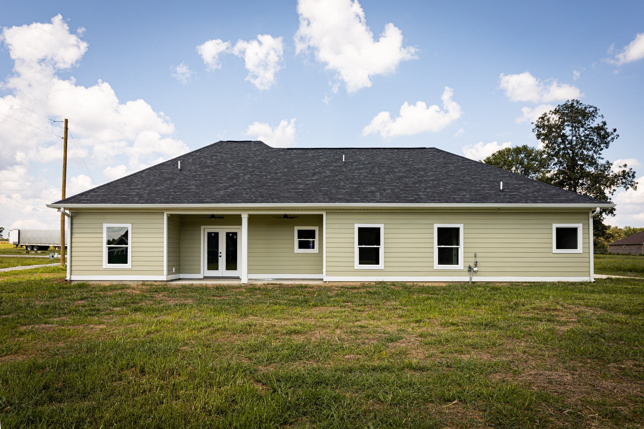1147 Spry Rd