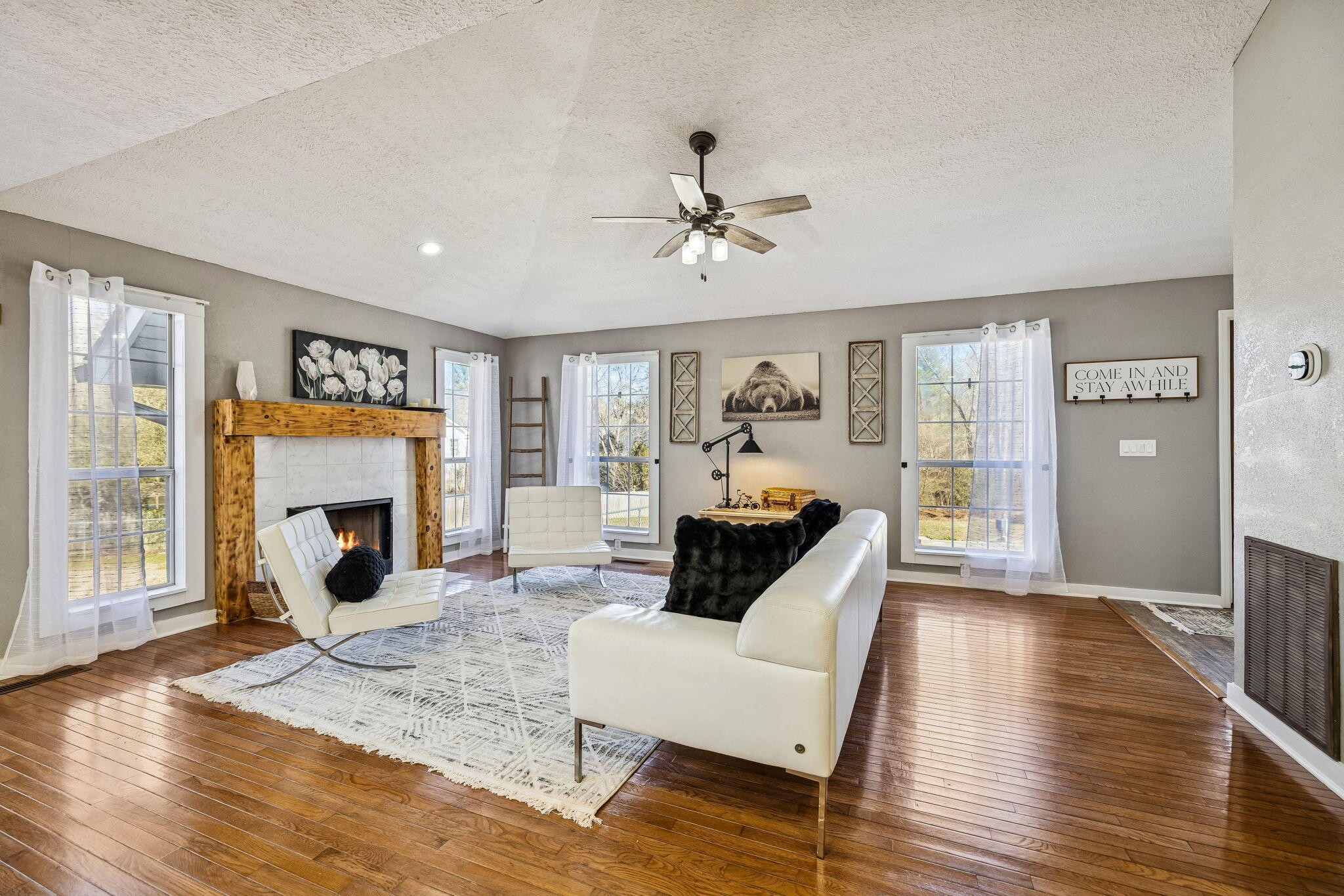 350 Alexander Road