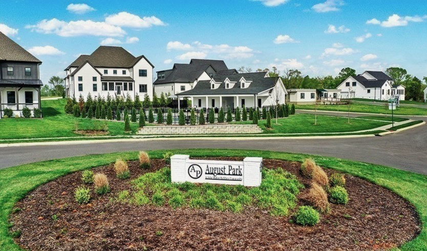 1432 Round Hill Lane