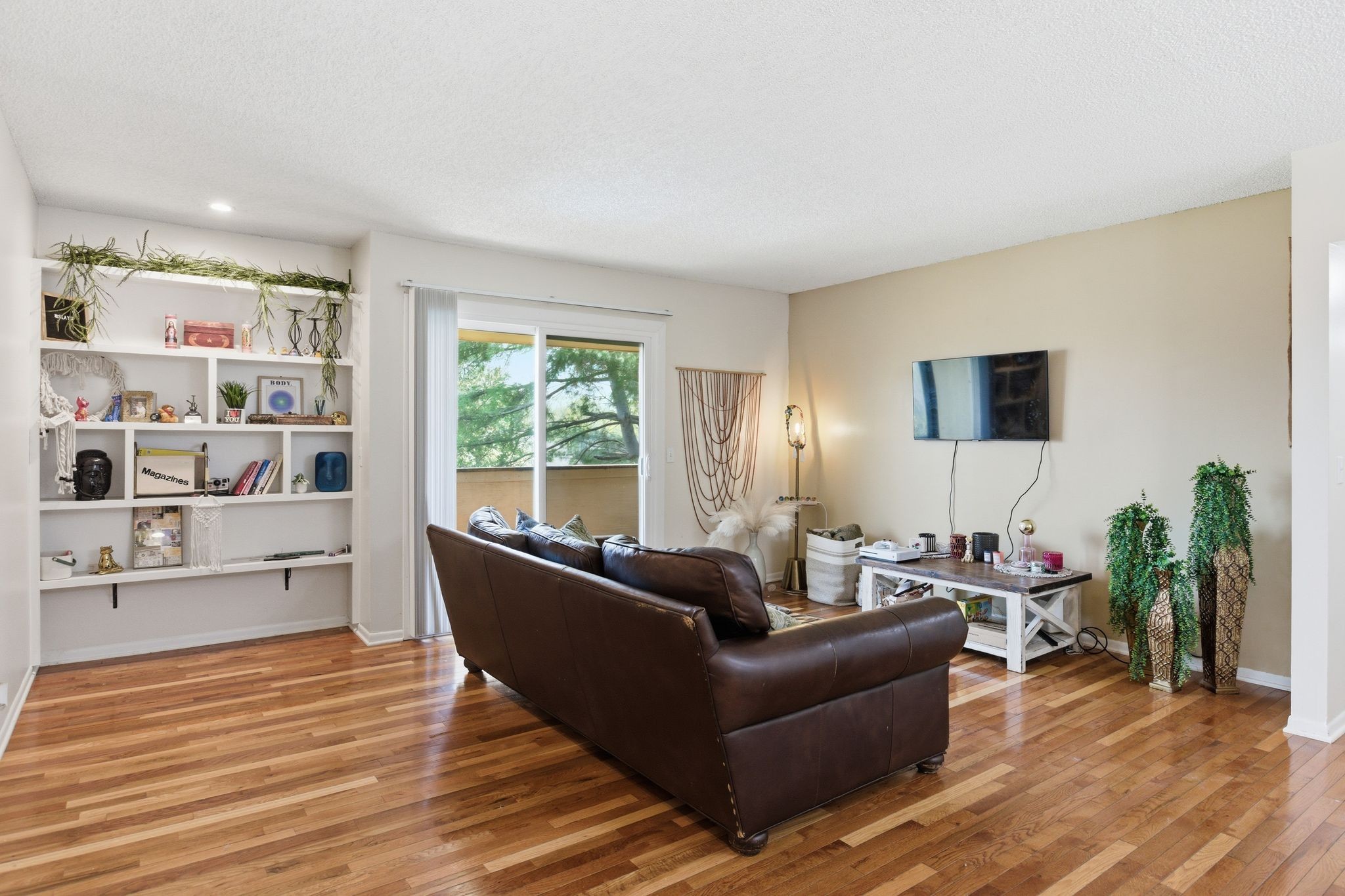 515 Basswood Ave