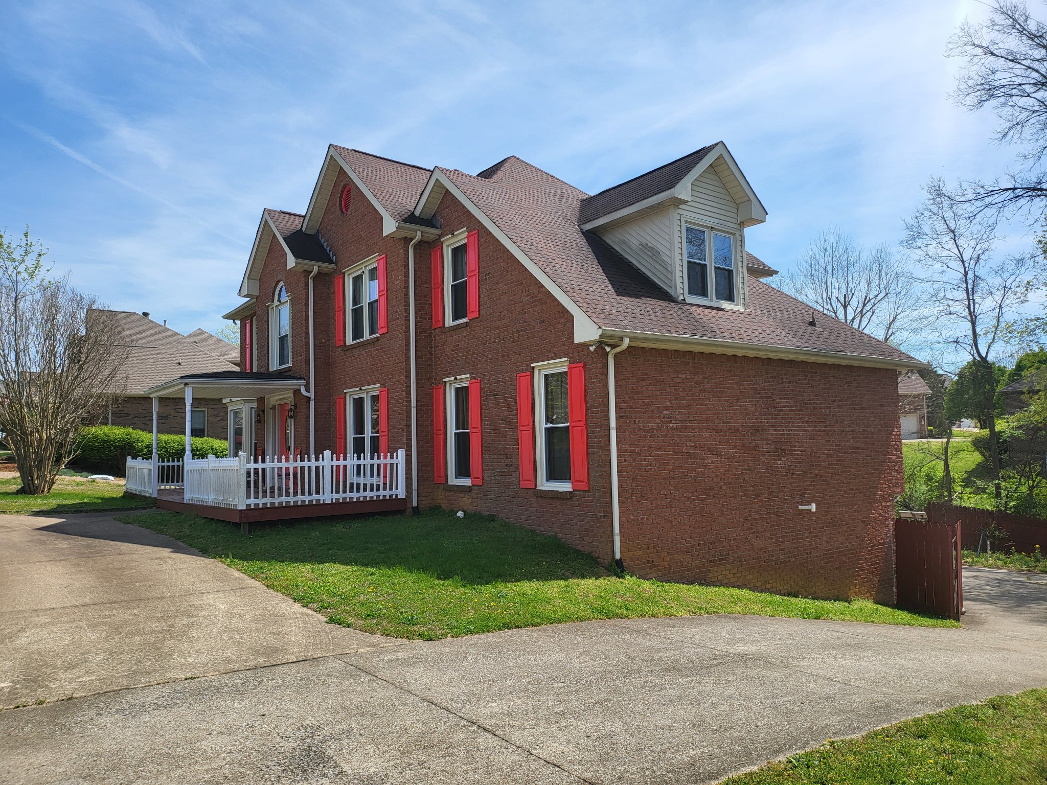 2555 Stone Briar Dr