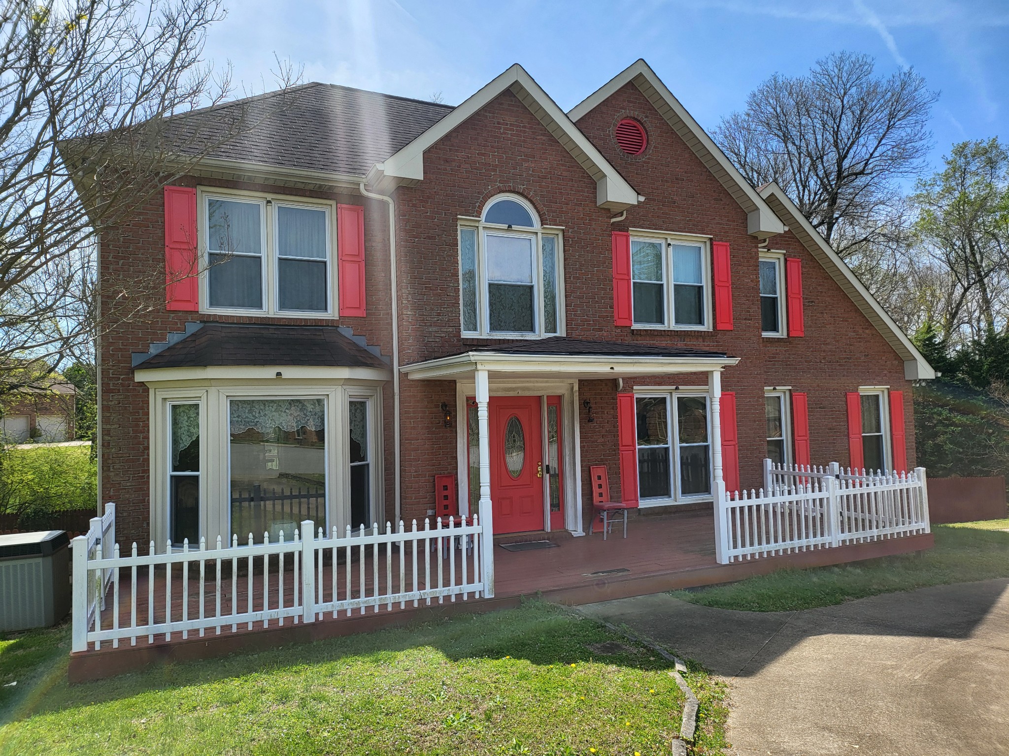 2555 Stone Briar Dr