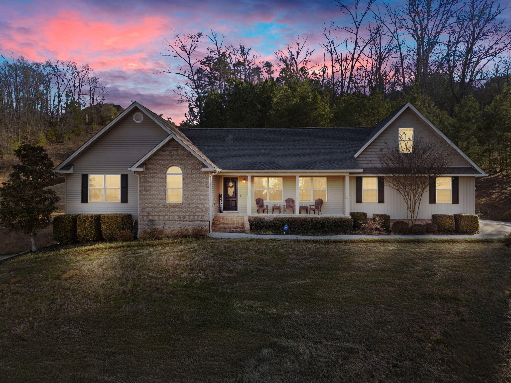 175 NW Stonewood Drive, NW