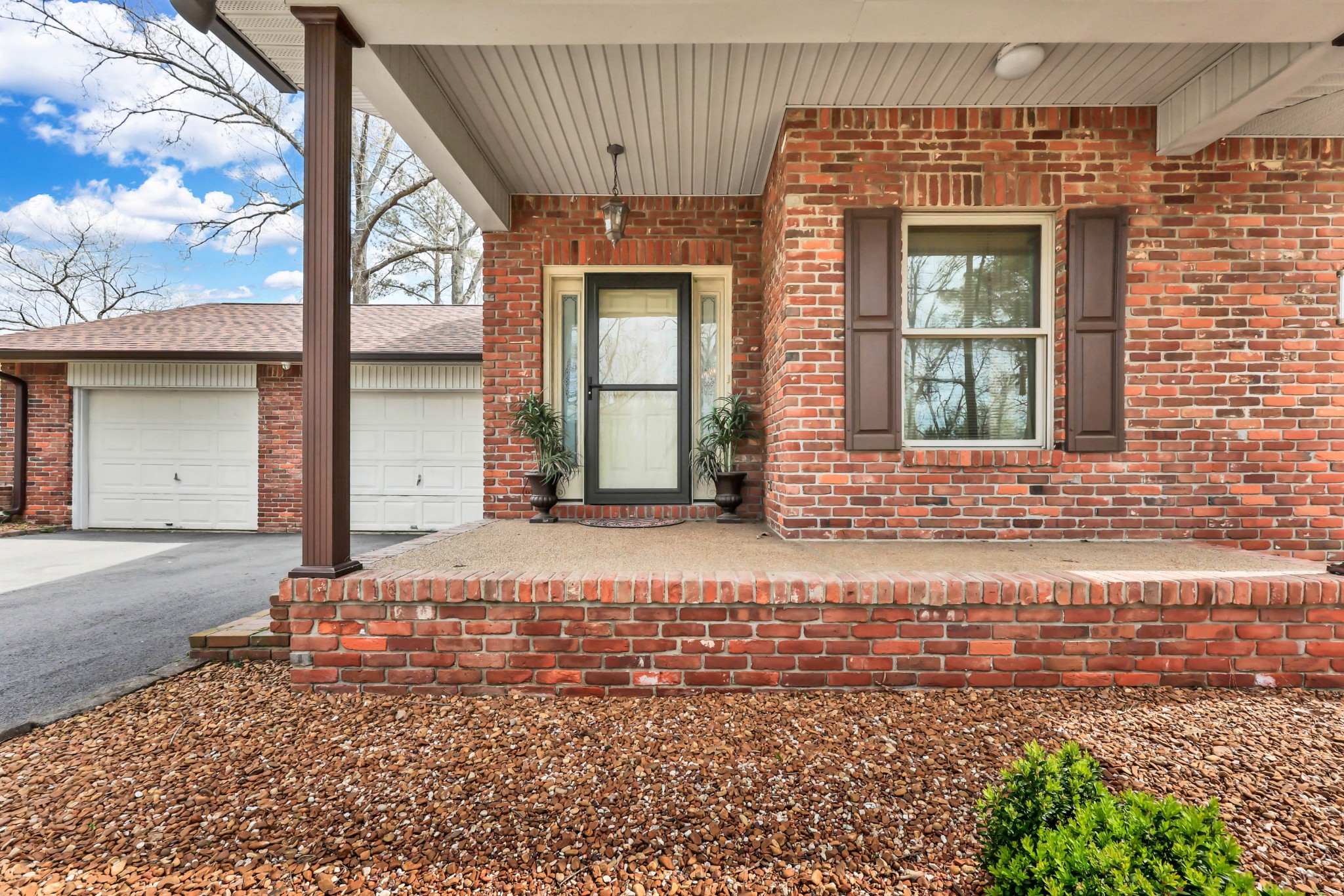 115 Mostly Locust Dr