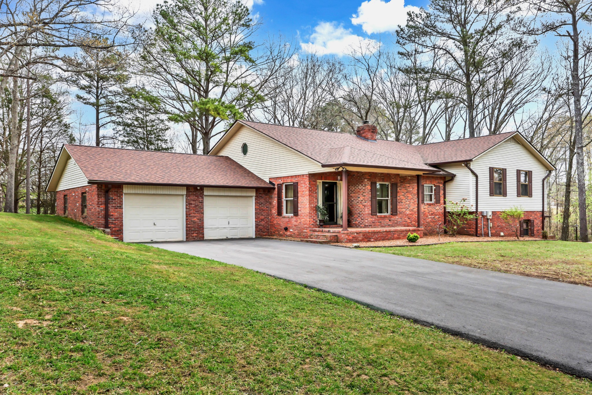 115 Mostly Locust Dr