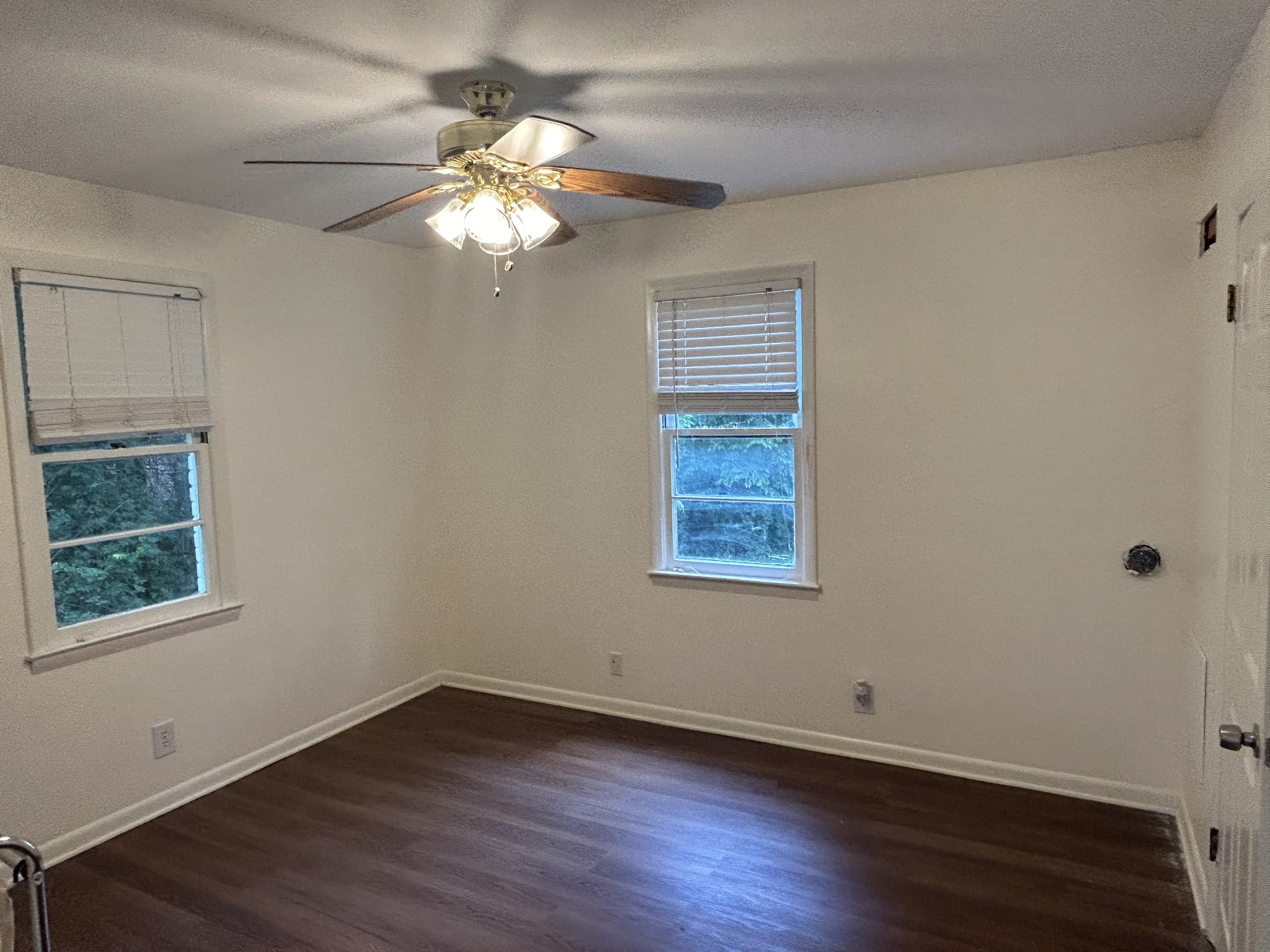 1191 W Main St