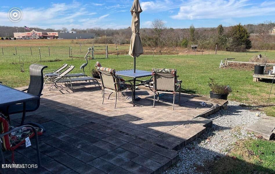 5163 Peavine Rd