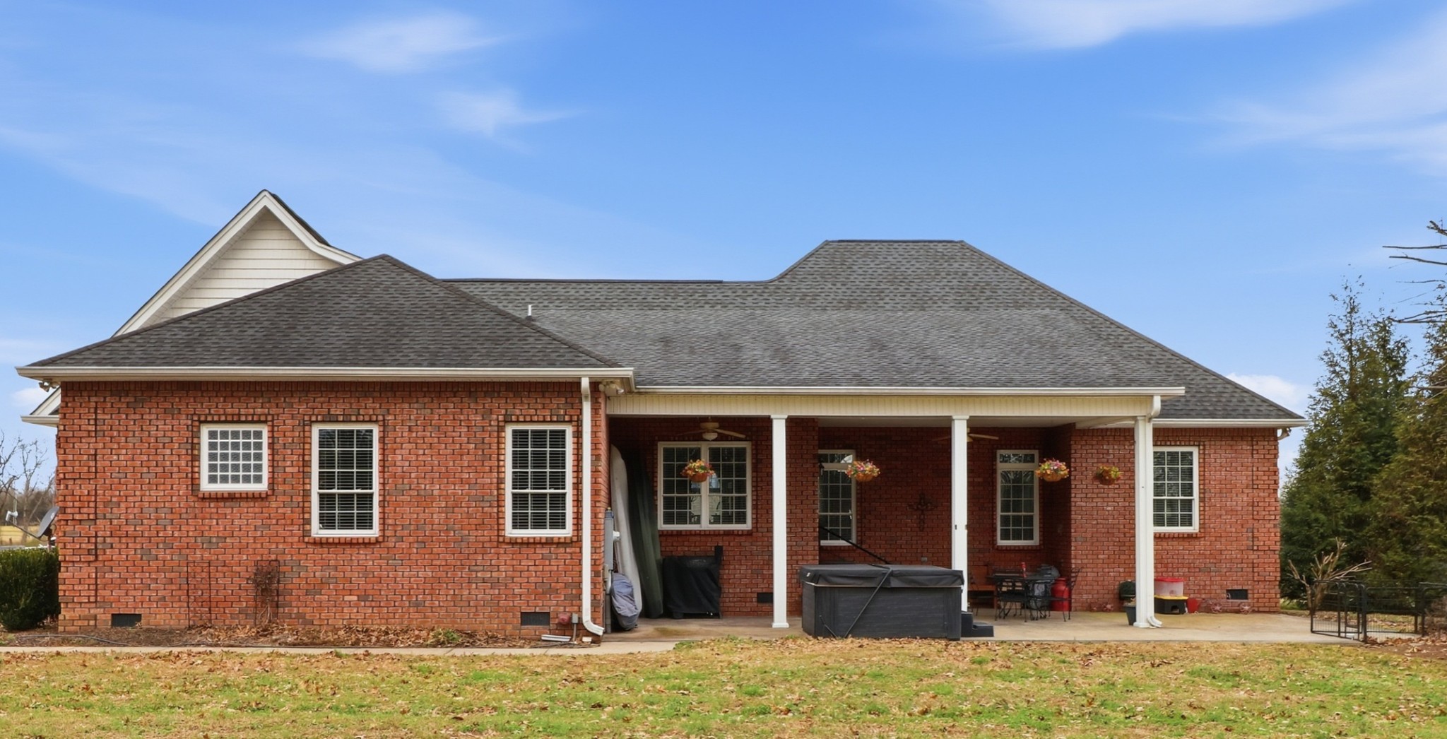 3287 Bluebird Rd