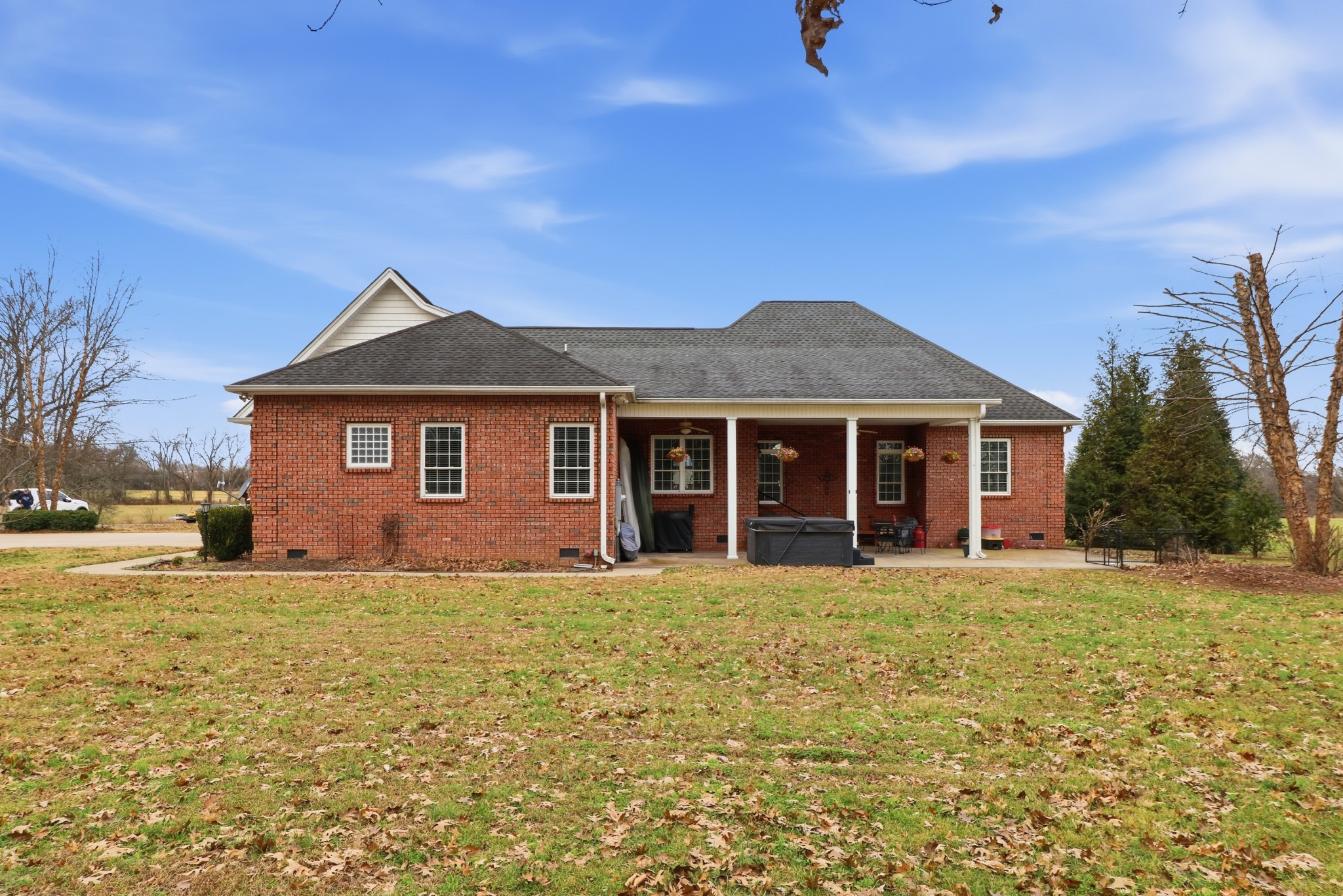 3287 Bluebird Rd