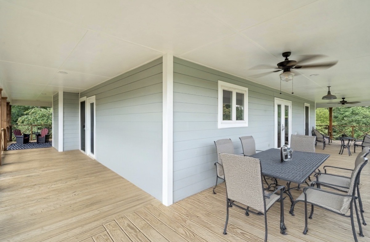 554 Hayes Ridge Rd