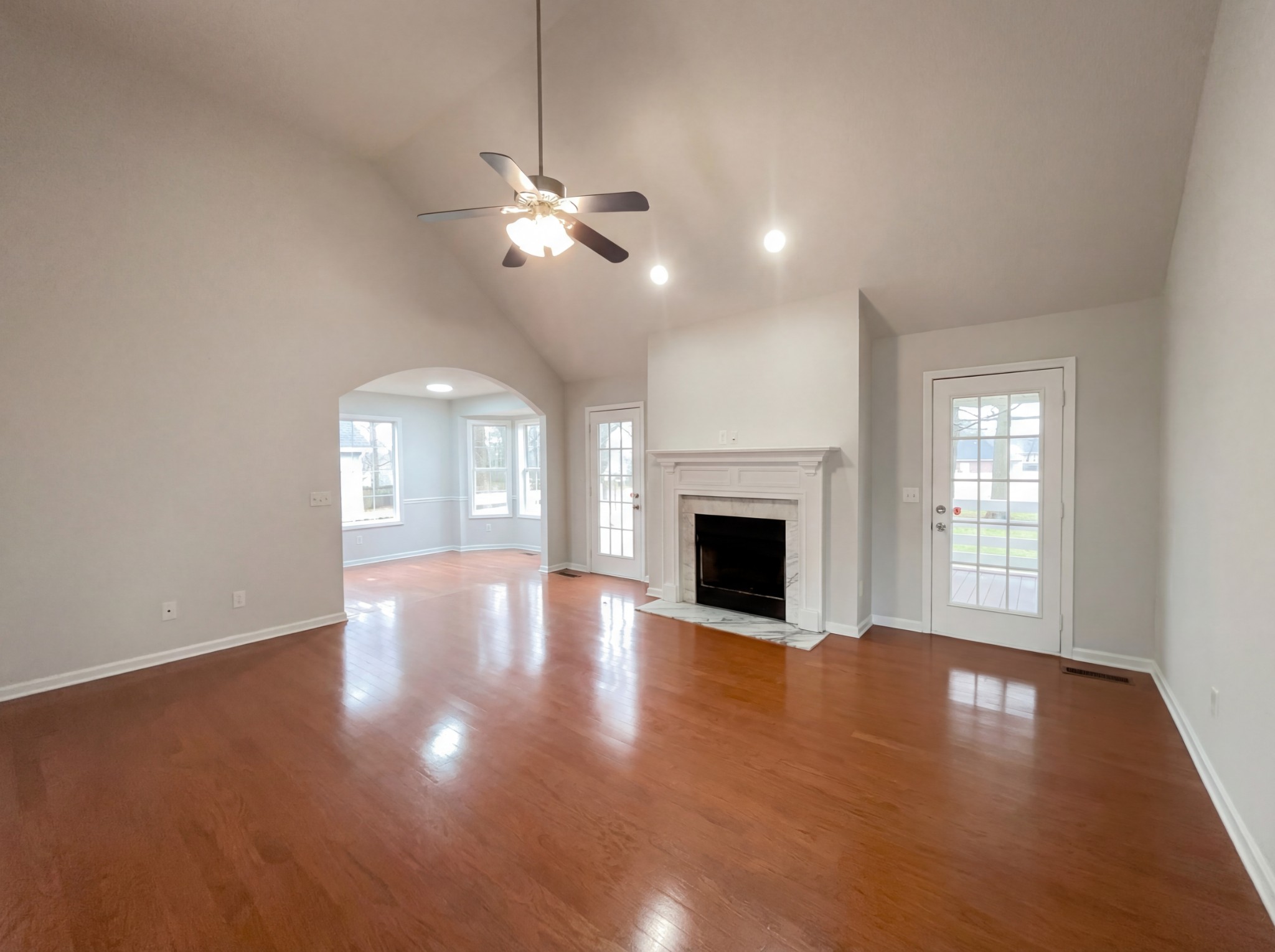 403 Buckingham Blvd