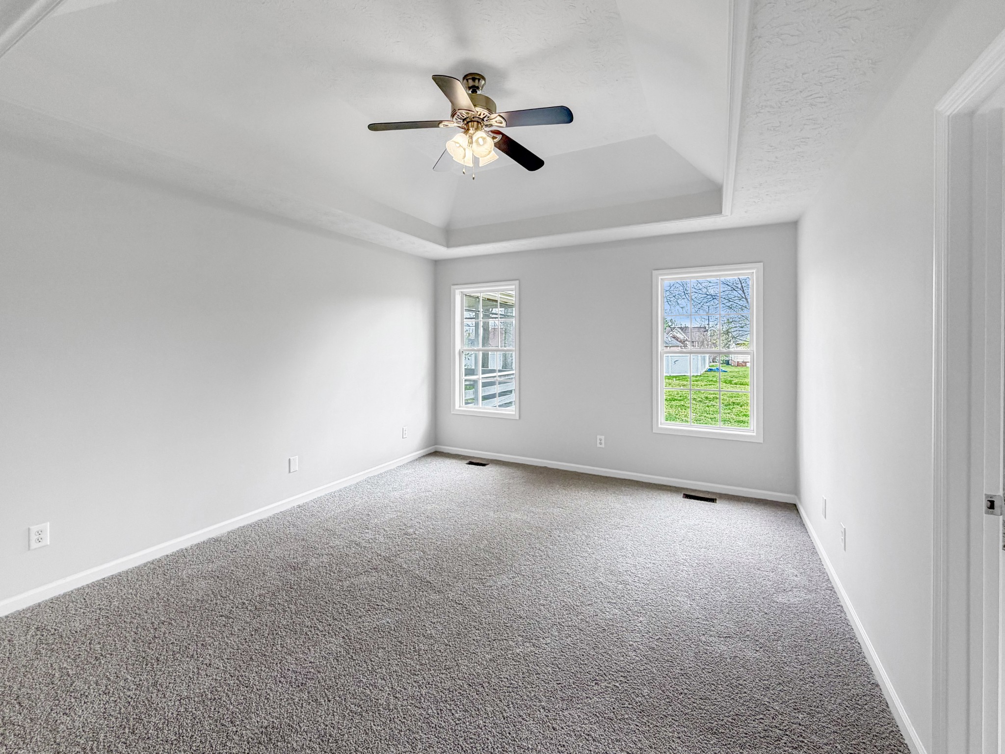 403 Buckingham Blvd