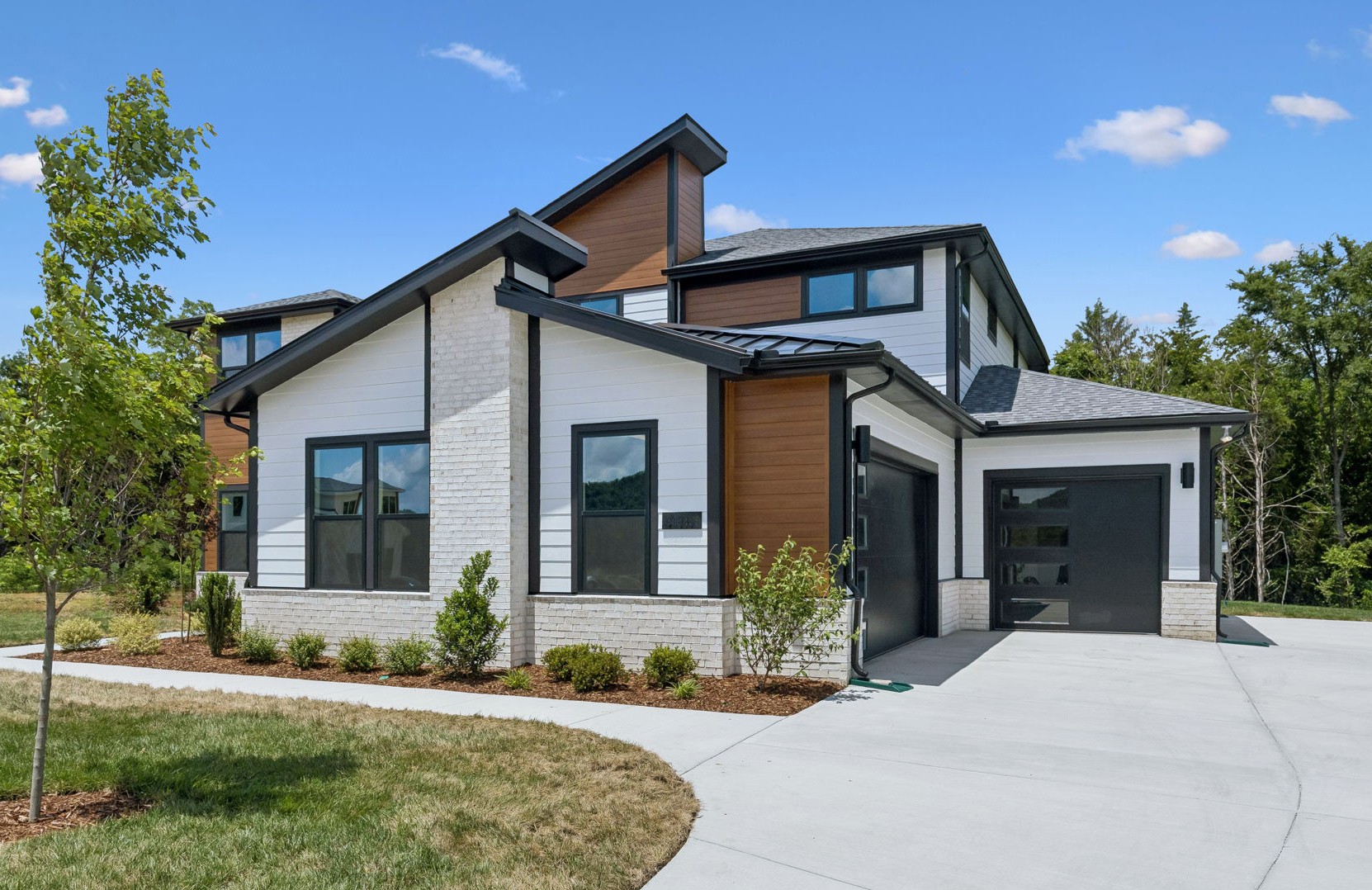 1149 McClellan Lane
