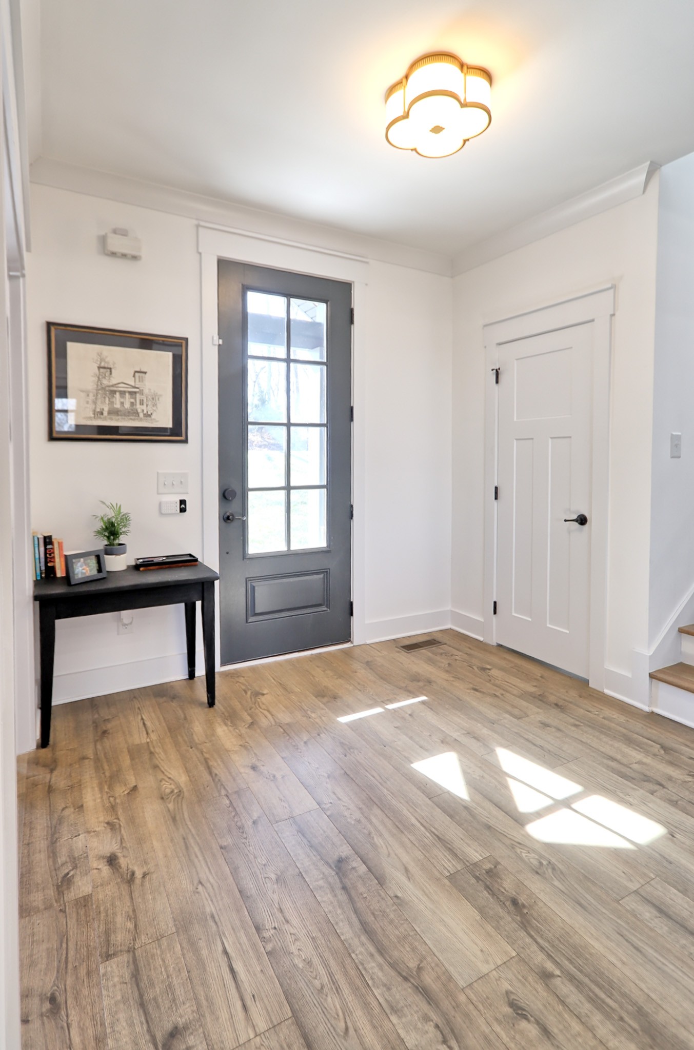 2114 Alpine Dr