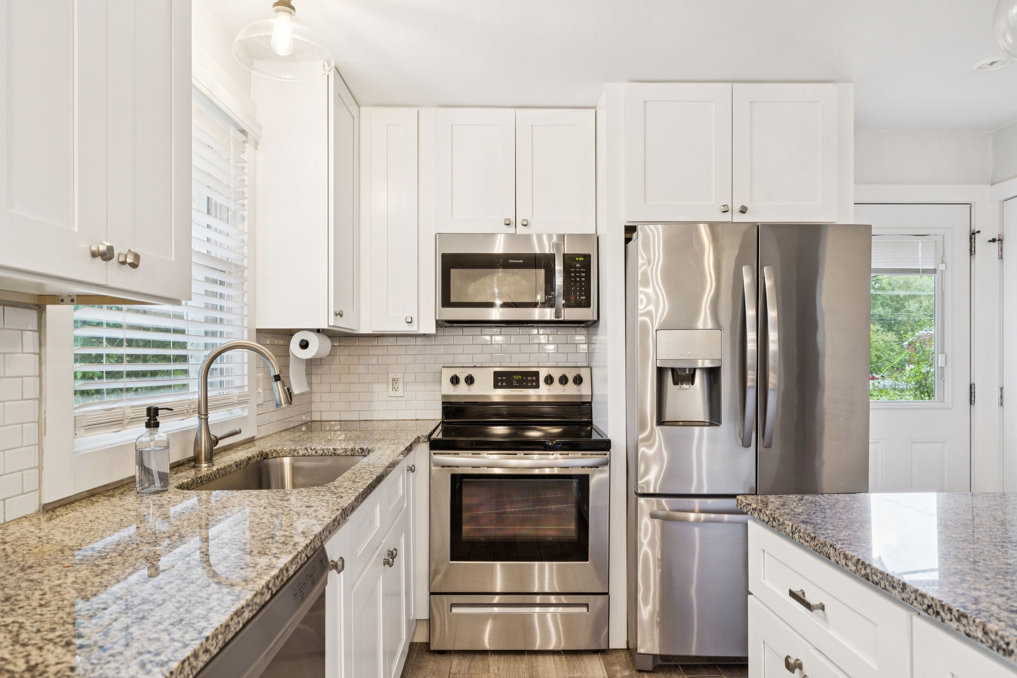 338 Lynn Dr