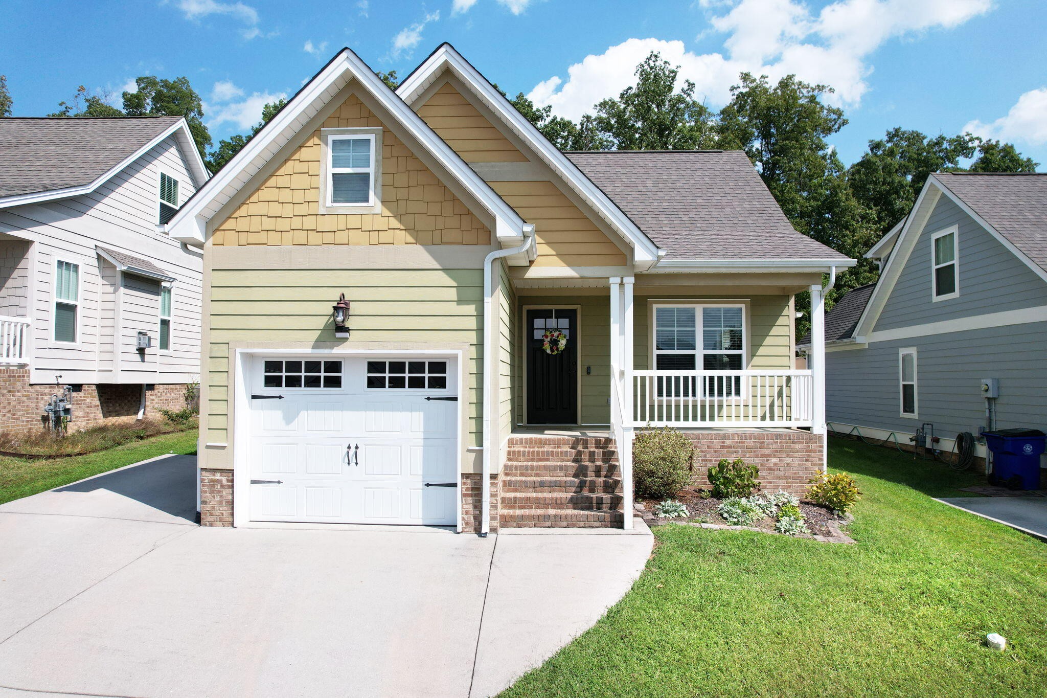 3116 Cottage Grove Circle, NW