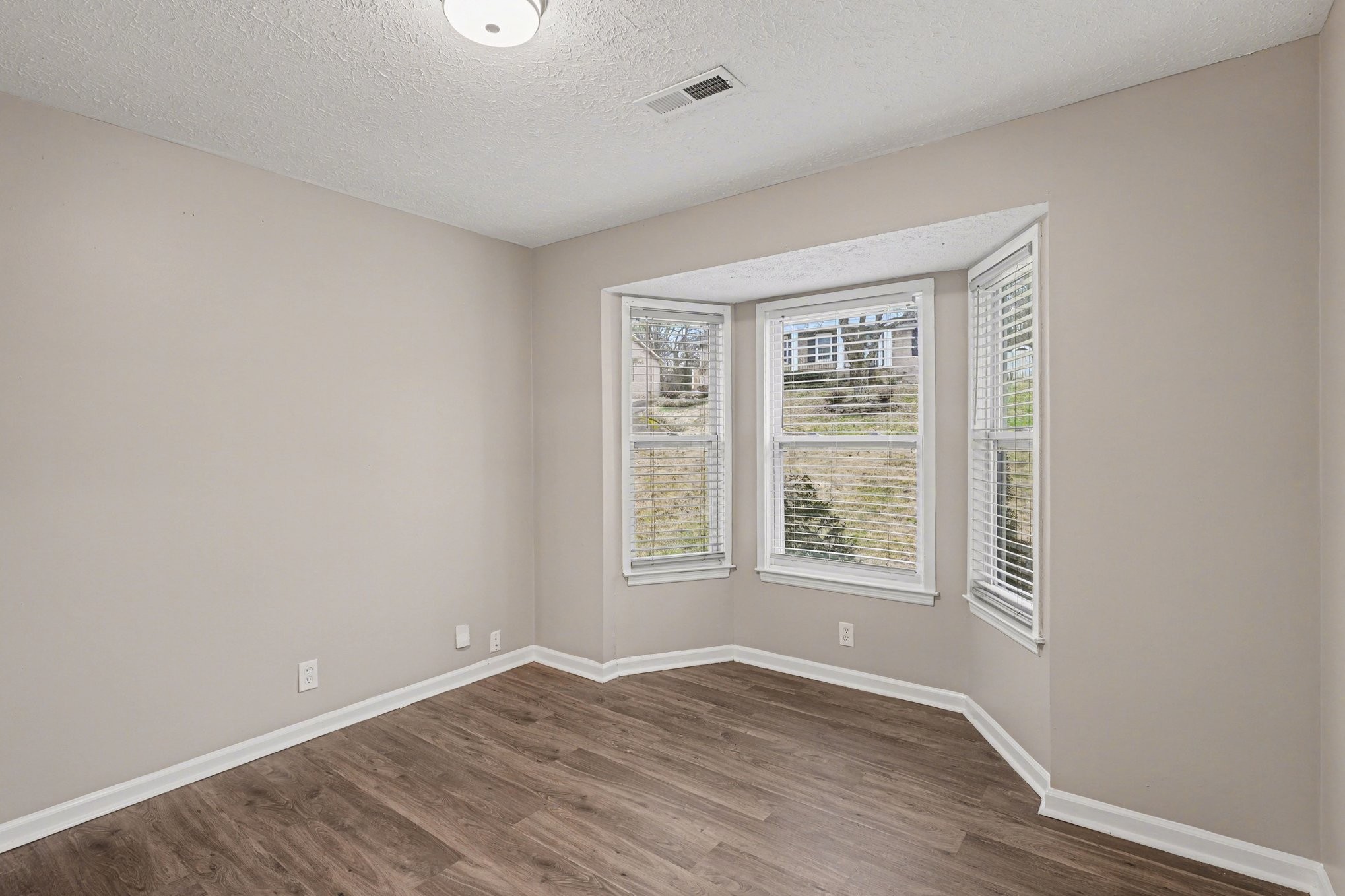 235 Cedarview Dr