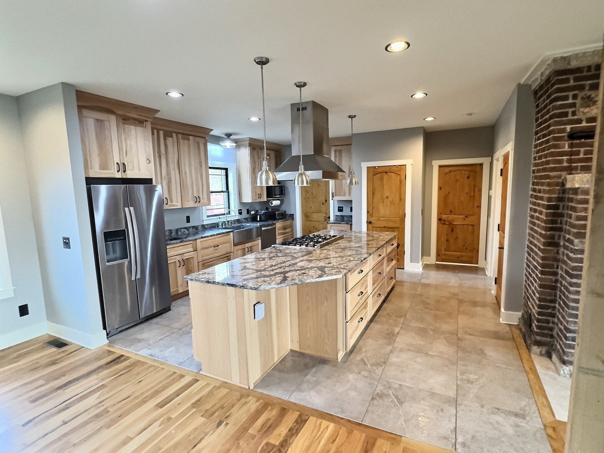 7307 Brush Creek Rd