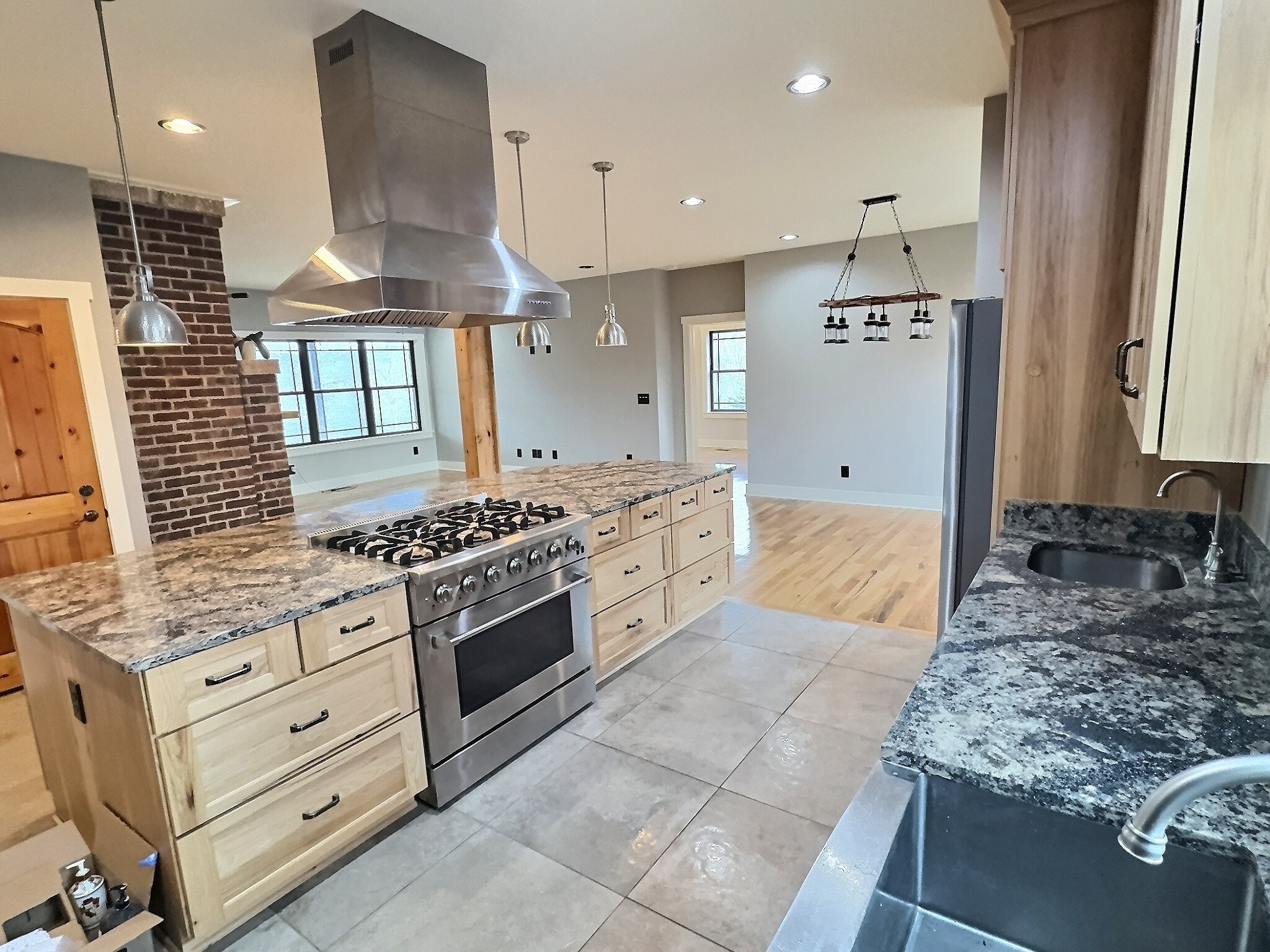 7307 Brush Creek Rd