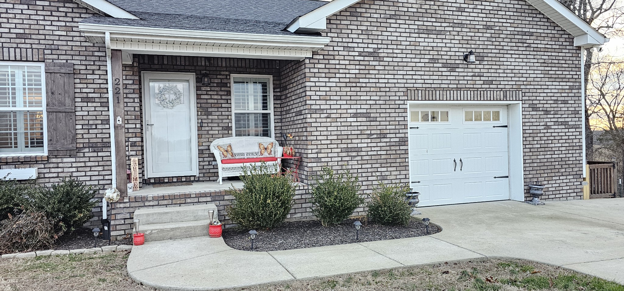 221 Northup Rd