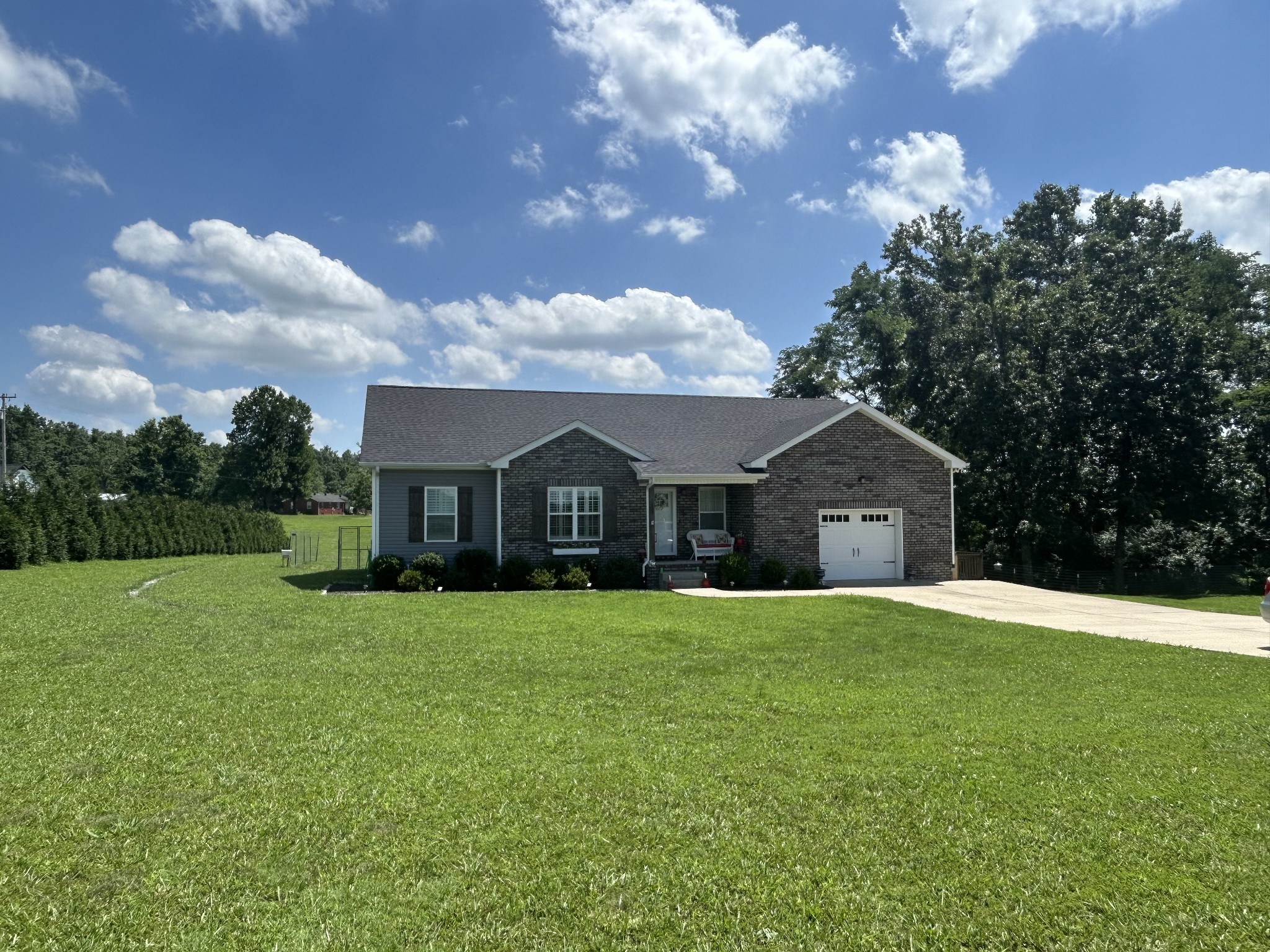 221 Northup Rd
