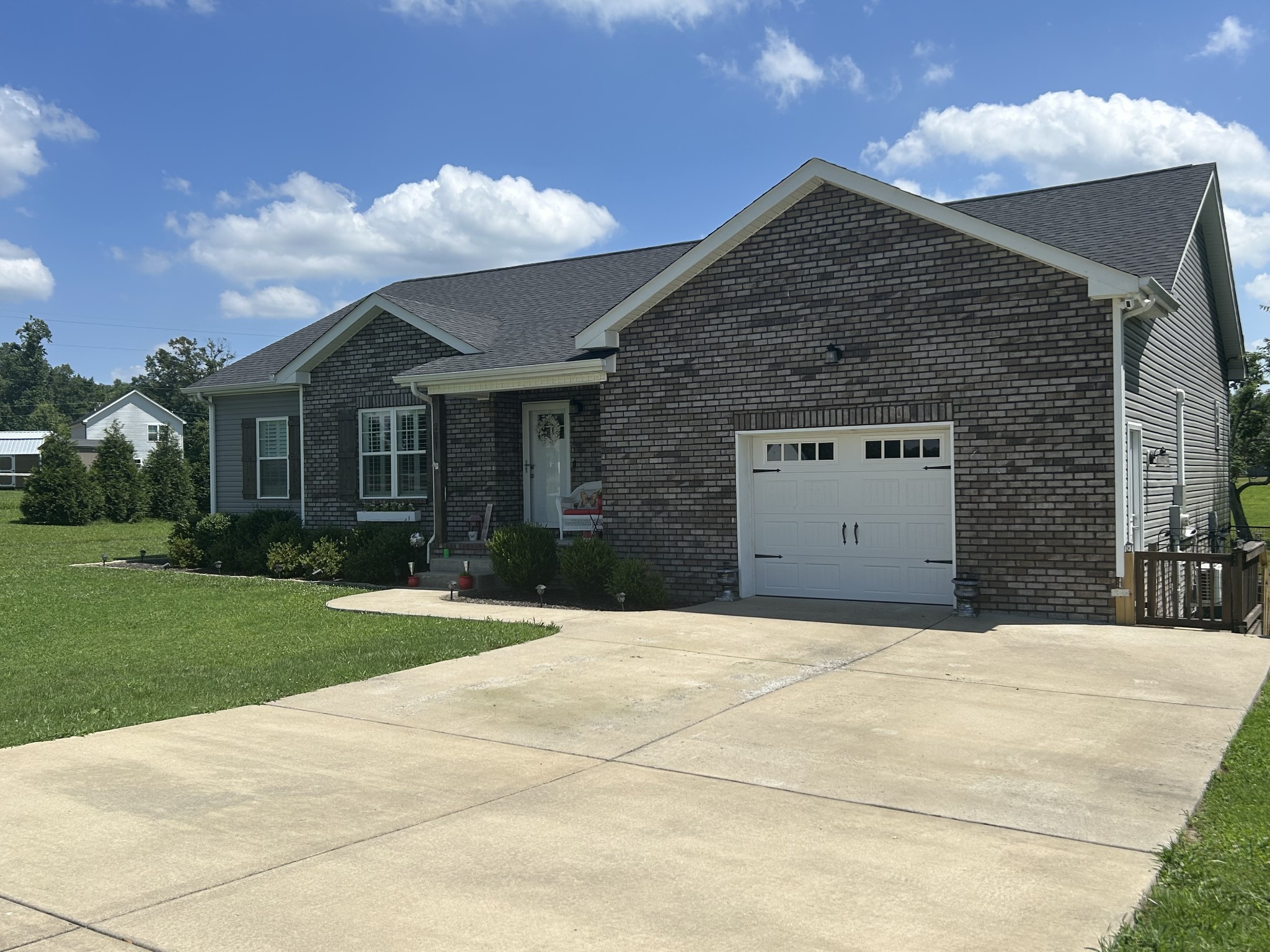 221 Northup Rd