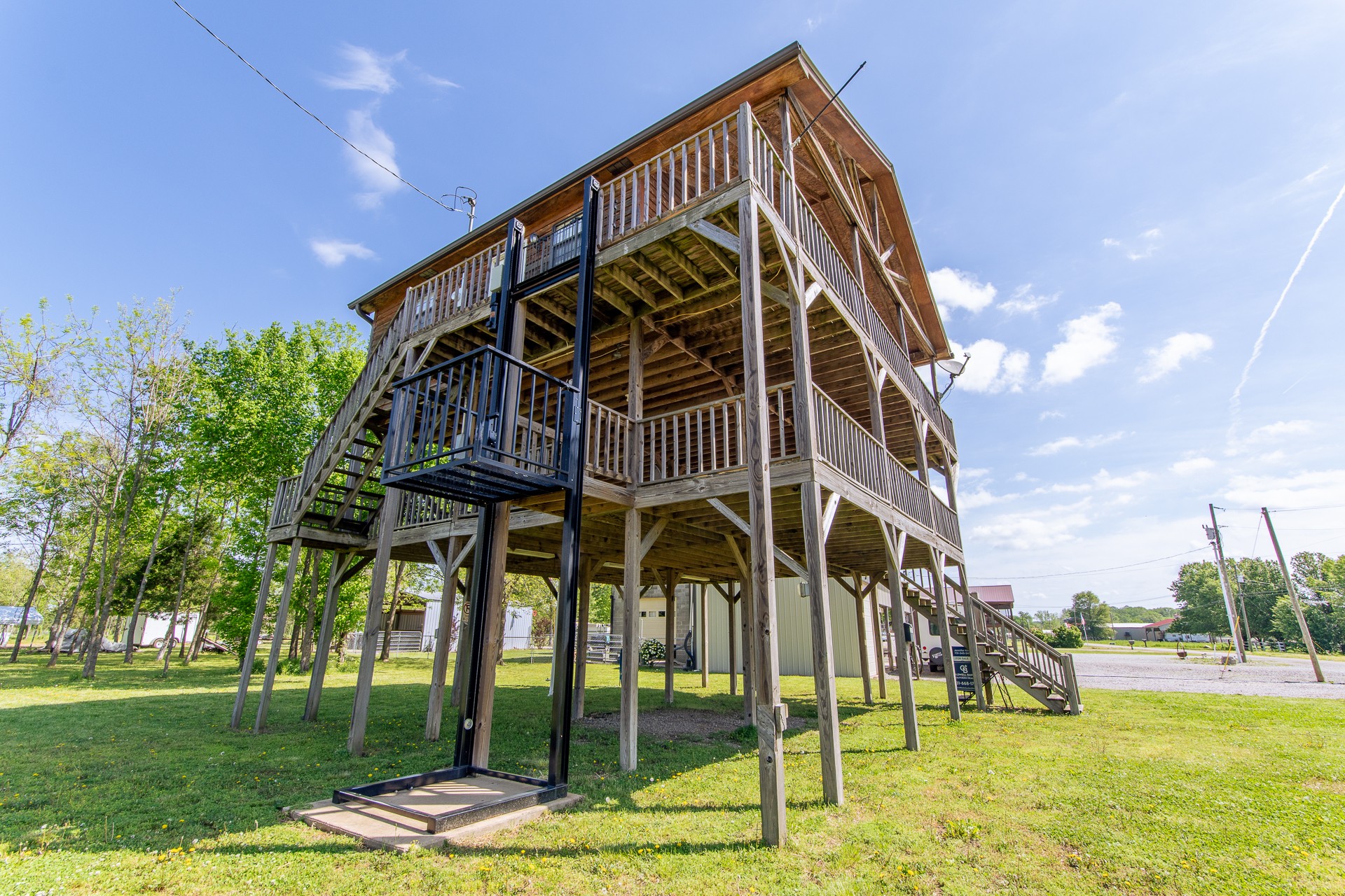 2705 Catfish Ln