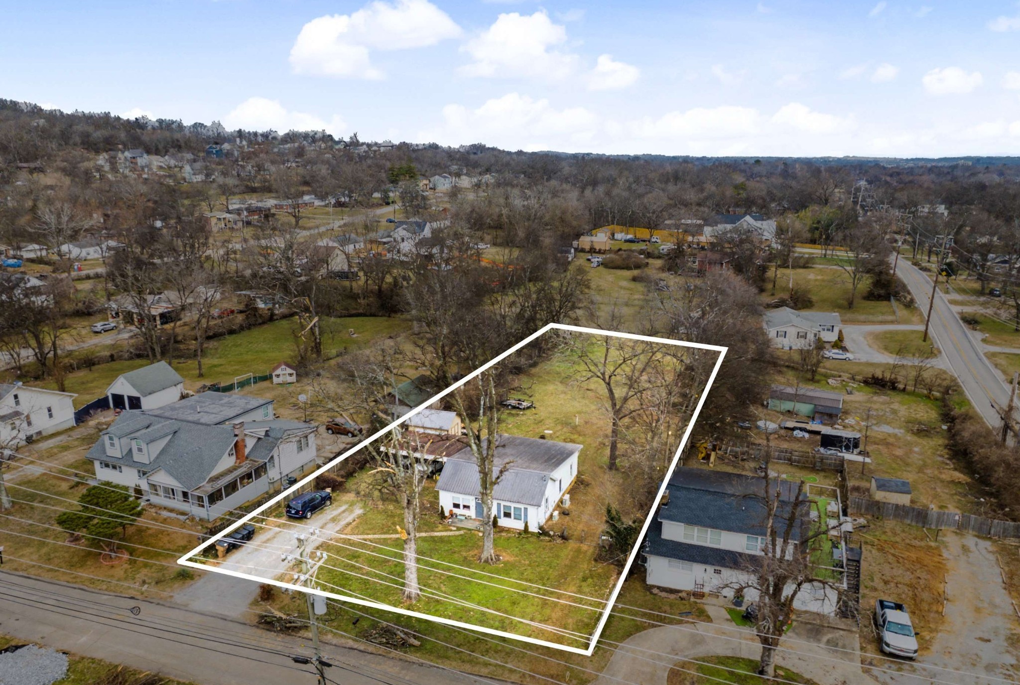 737 Saunders Ct