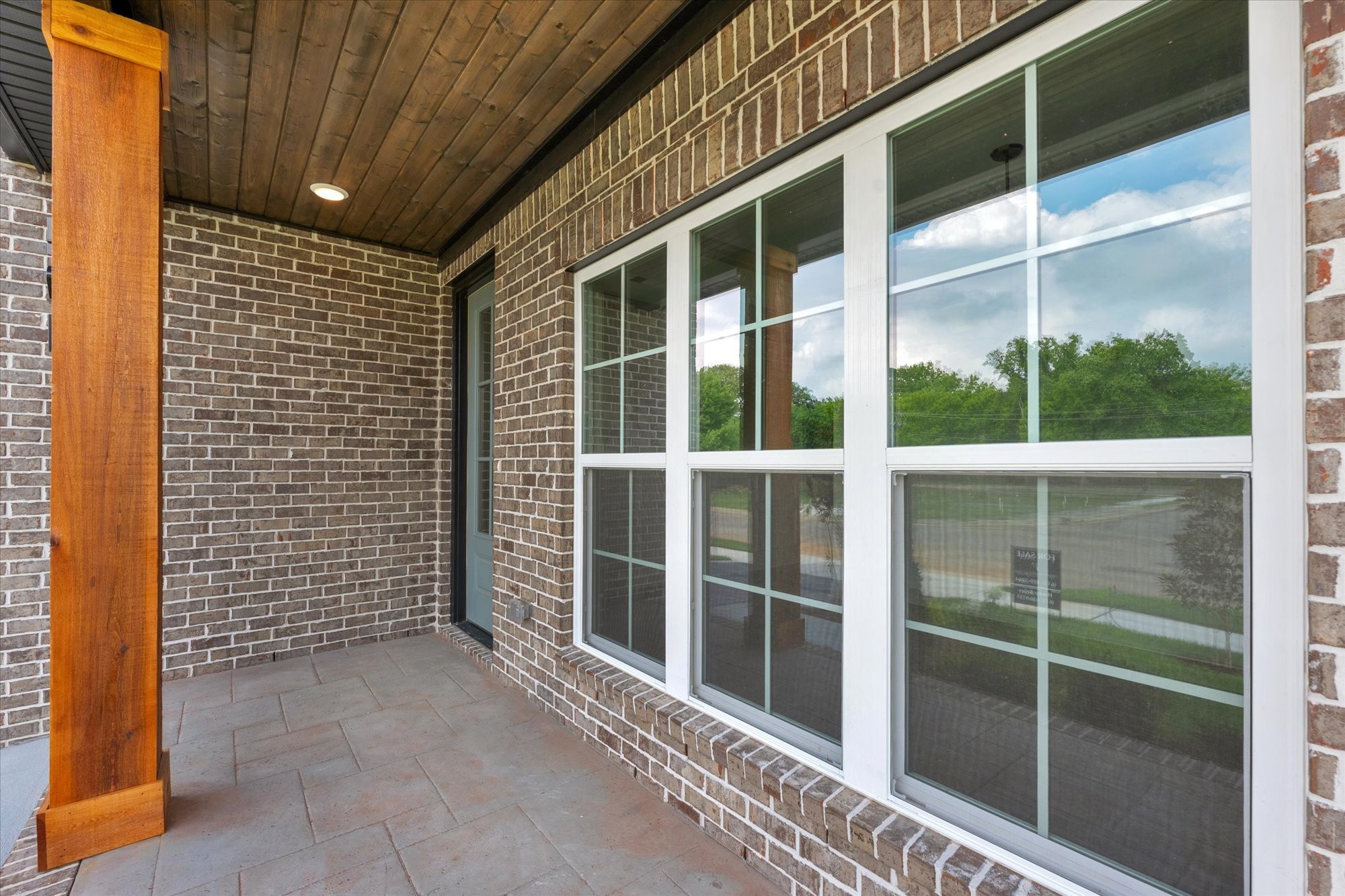 421 Ronda Ann Place