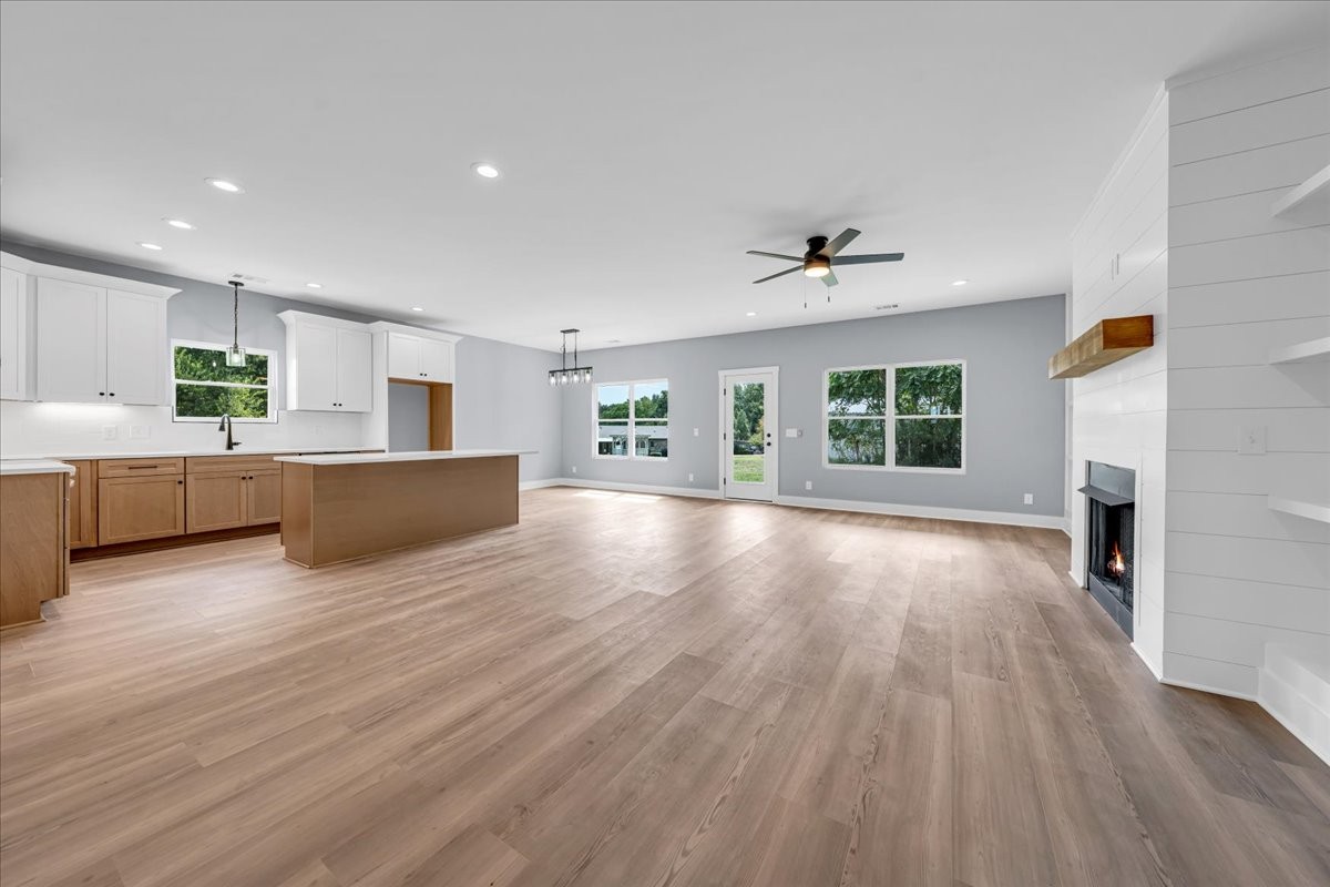 25 Lookout Dr