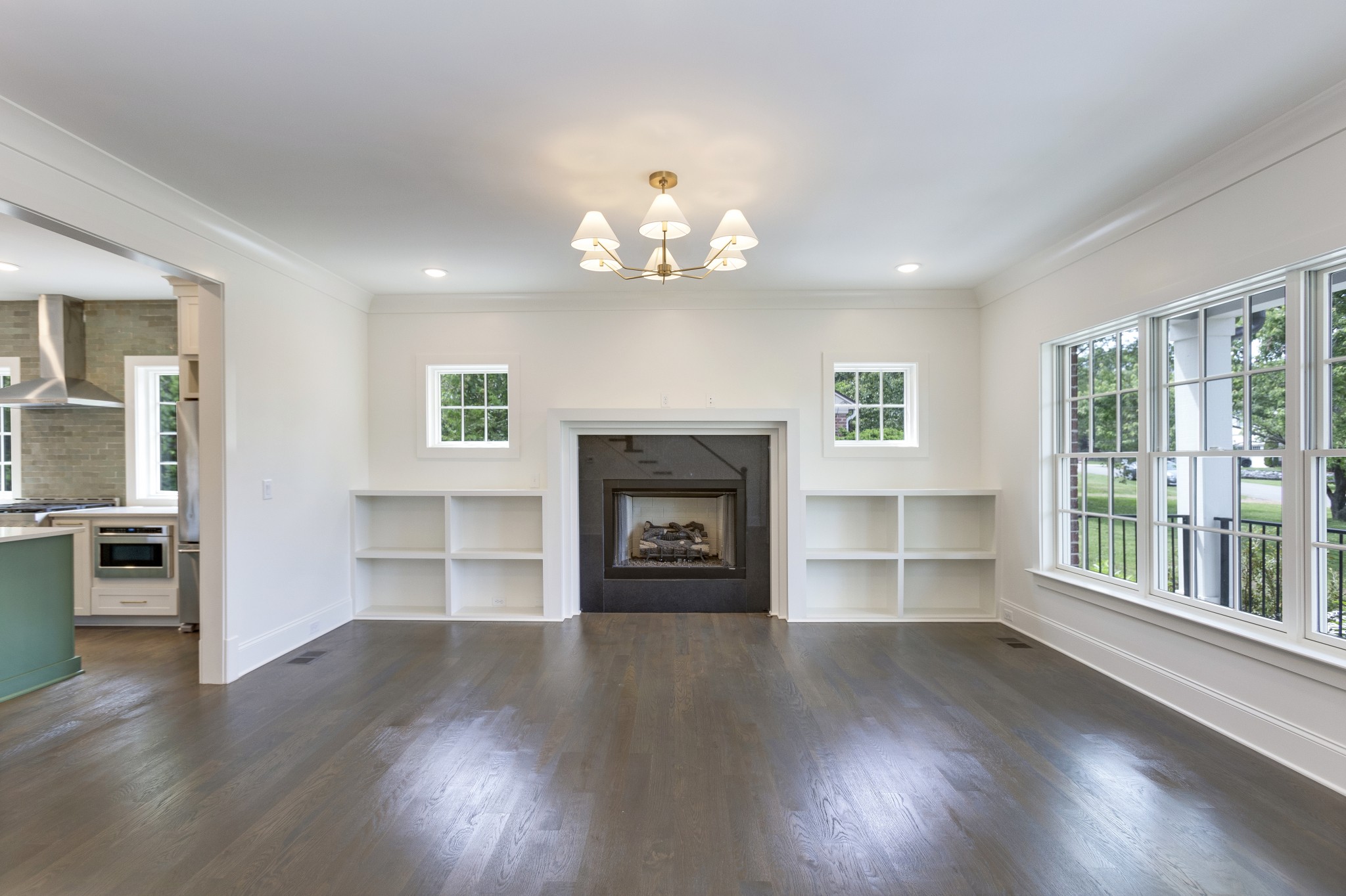 1413 Clifton Ln