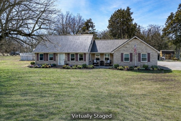 1621 Highway 41A, N