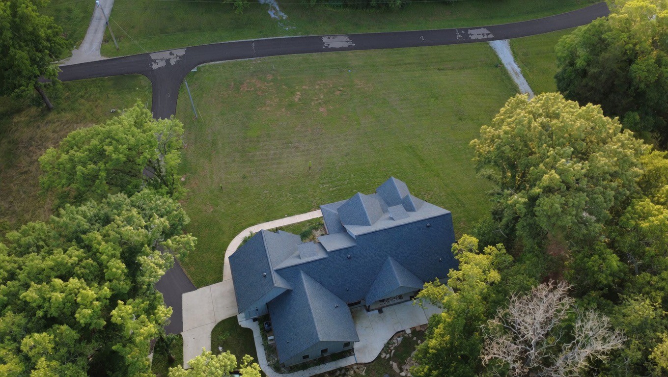 765 Scenic Cir