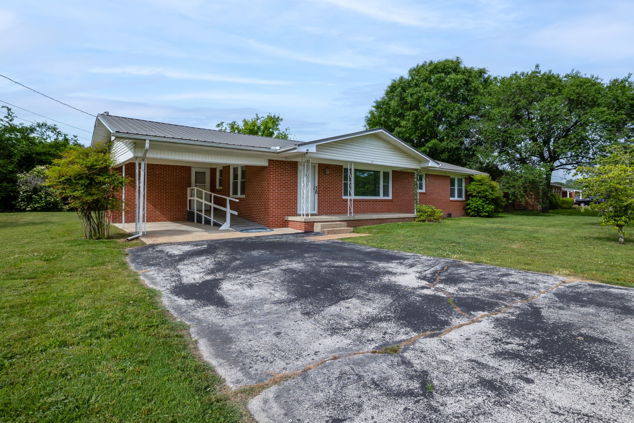 819 Murrey Dr