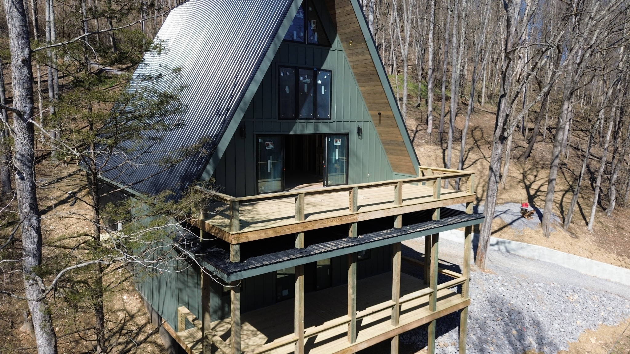 1196 Lakeside Dr