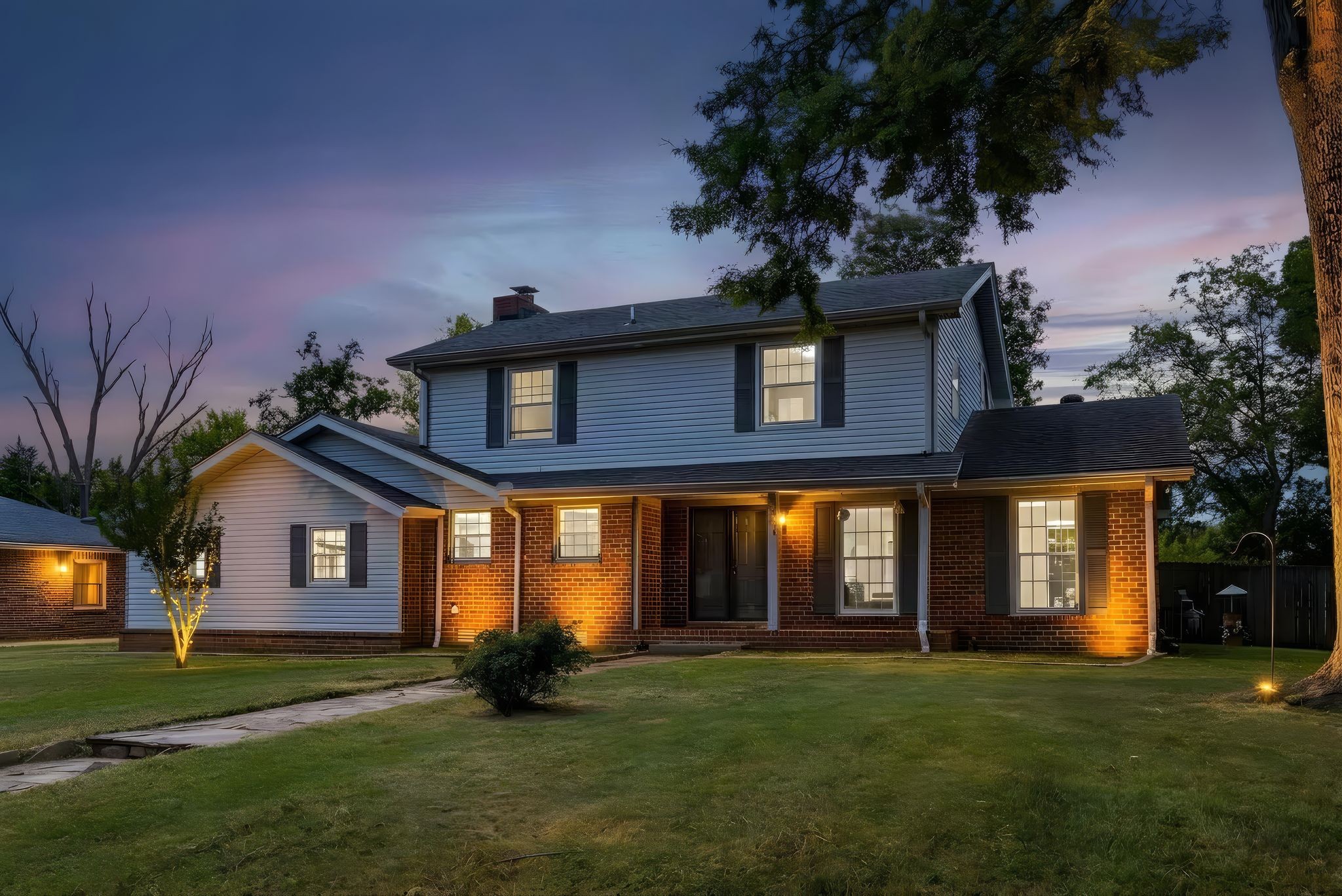 3840 Lake Aire Dr