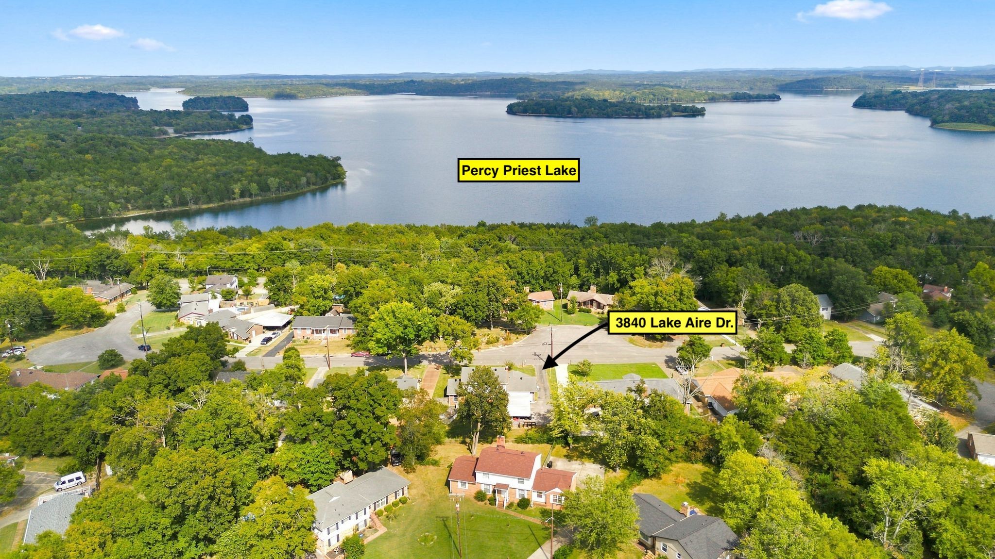 3840 Lake Aire Dr