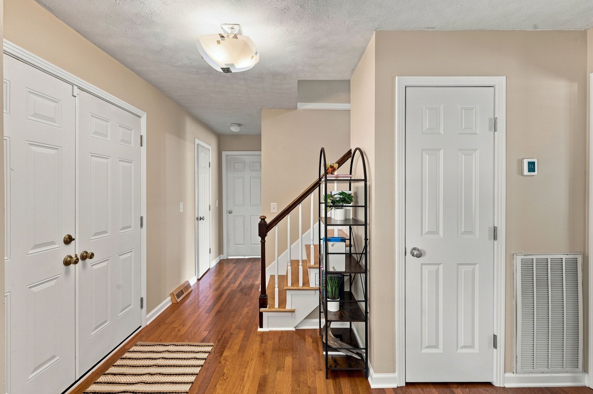 3840 Lake Aire Dr
