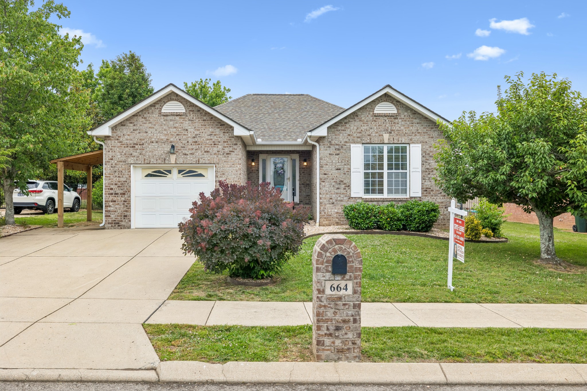 664 Community Ct