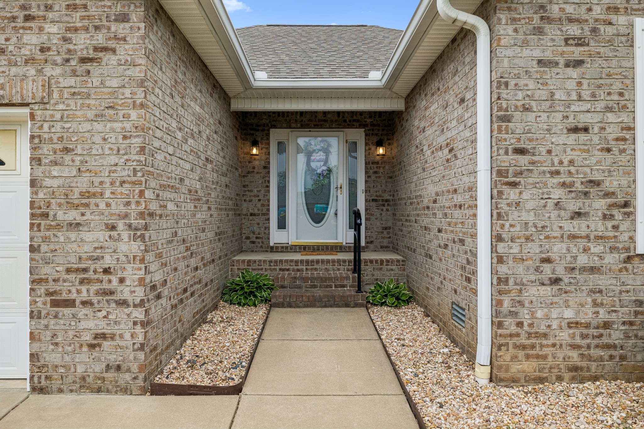 664 Community Ct