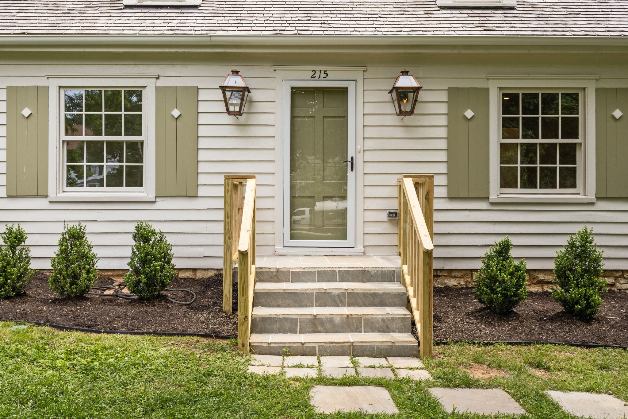 215 Lewisburg Ave