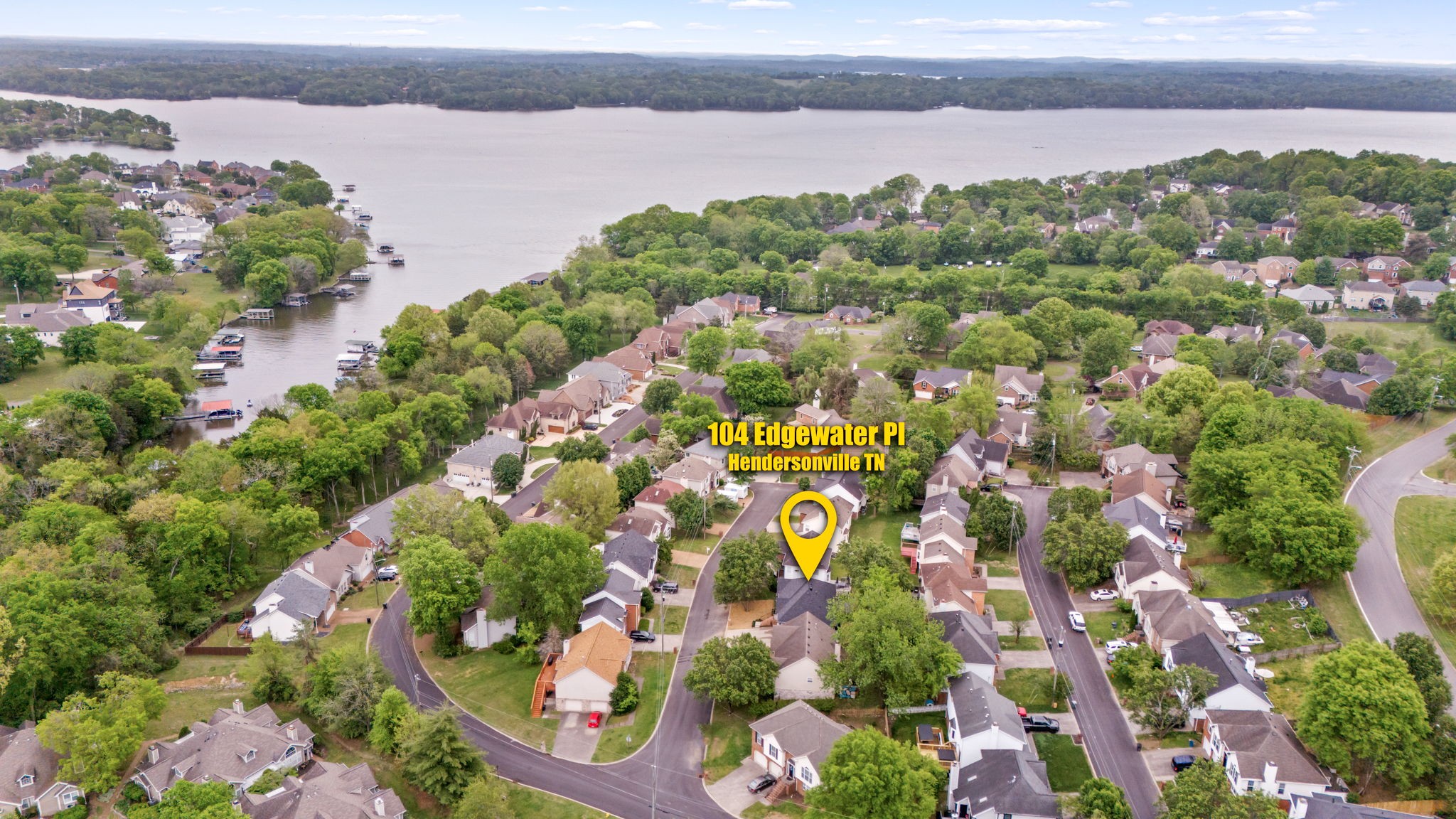 104 Edgewater Pl