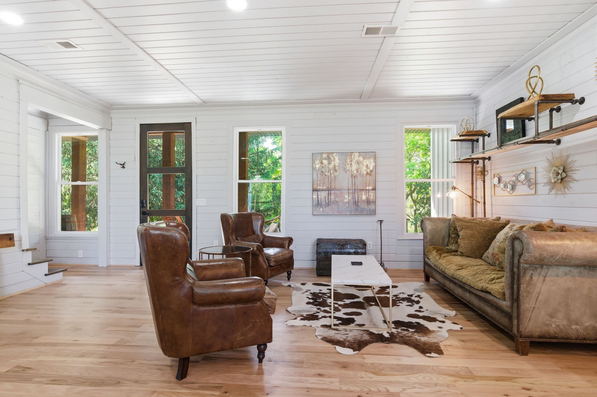 1014 Lakeview Cir