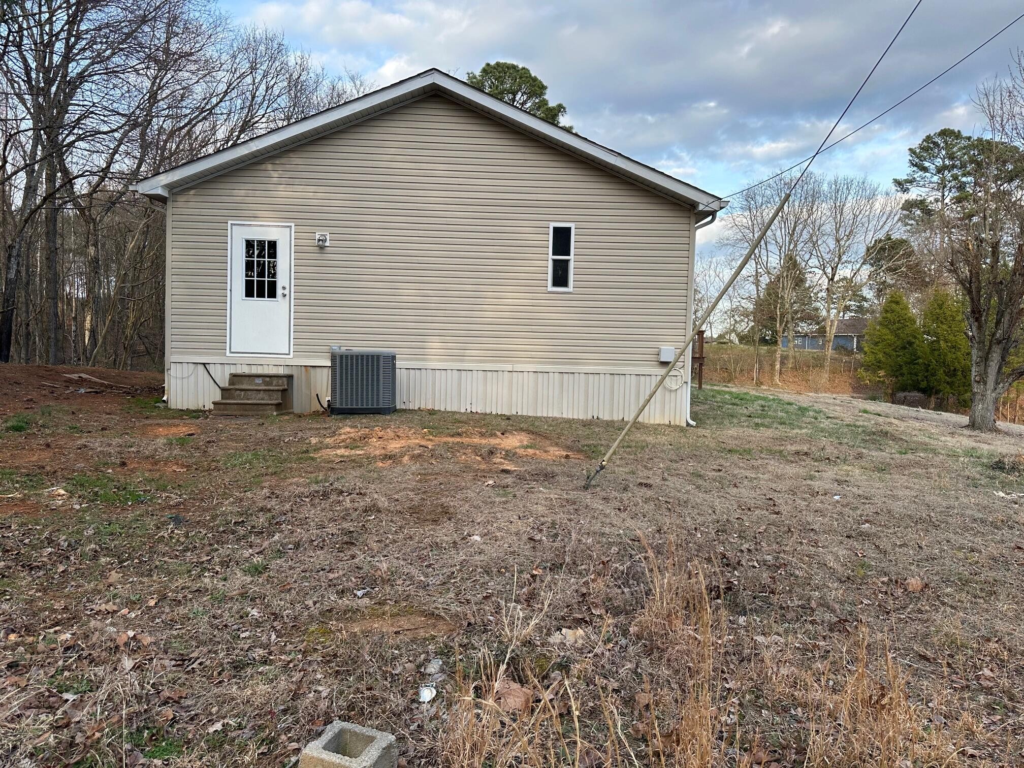 1285 Dyer Road