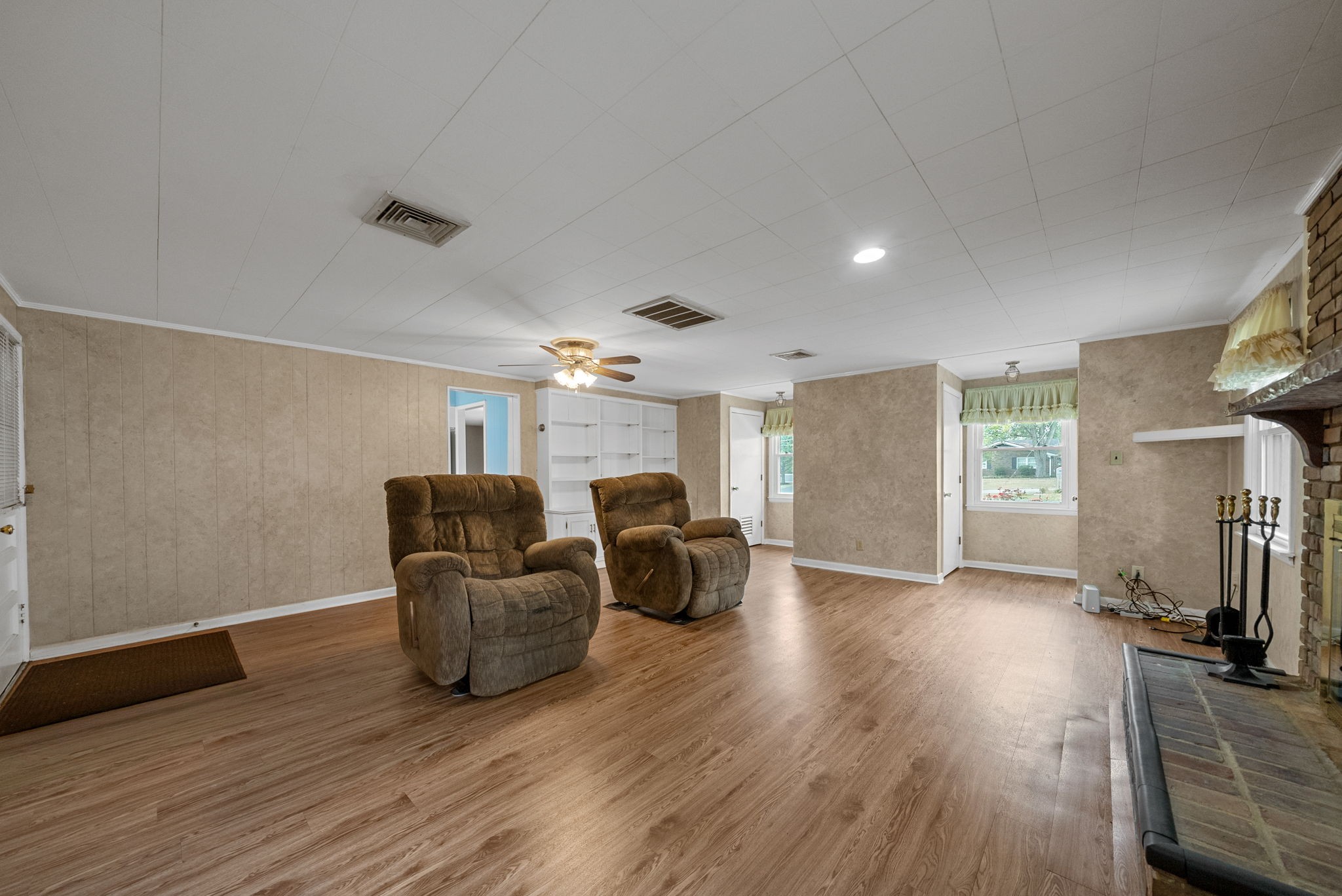106 Millbrooke Dr